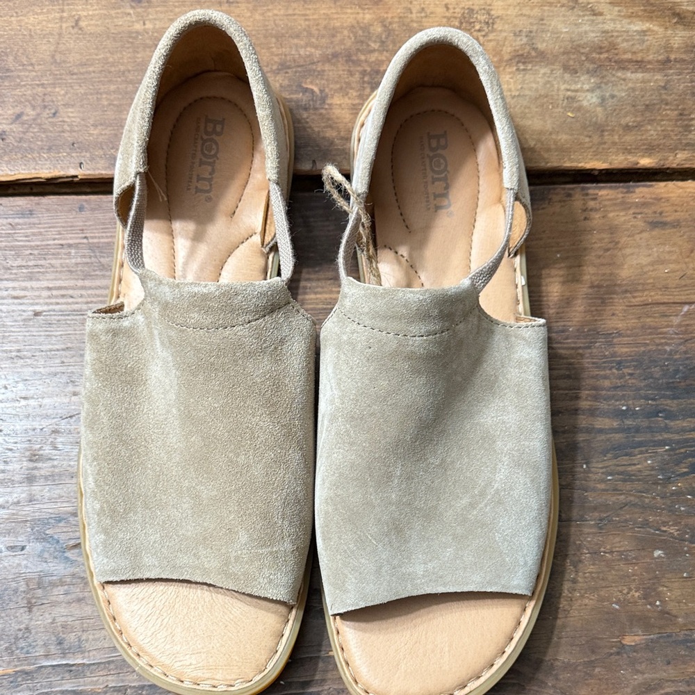 Born Tan Women's Sandals